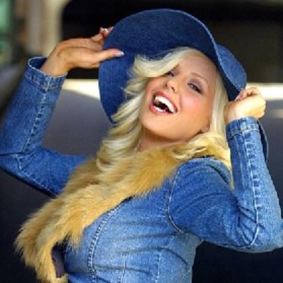 Meet your Posher, Skye - Picture 1 of 1